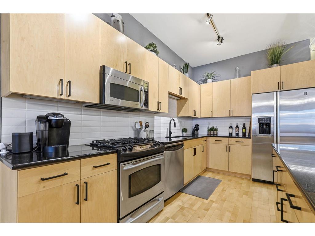 401 N 2nd Street #407 Minneapolis MN 55401 7047328 image3