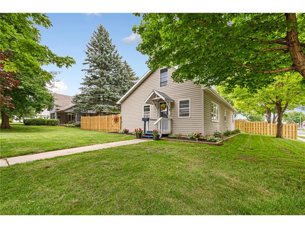 401 N Section Avenue Spring Valley MN 55975 7097132 image1