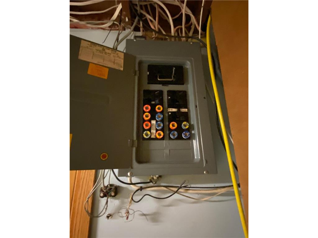 401 Noland Avenue Hayward MN 56043 6798070 image33