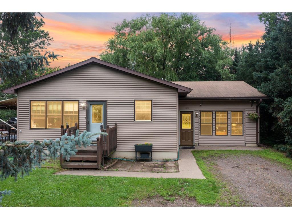 401 Pershing Street Clayton WI 54004 6562557 image1