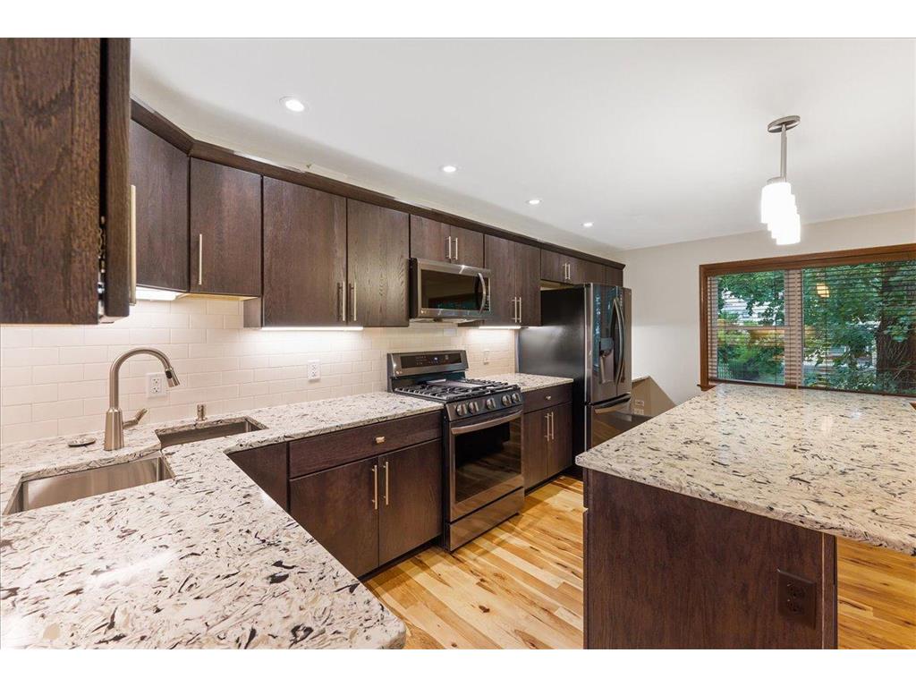401 Ridgewood Avenue #104 Minneapolis MN 55403 6342717 image1