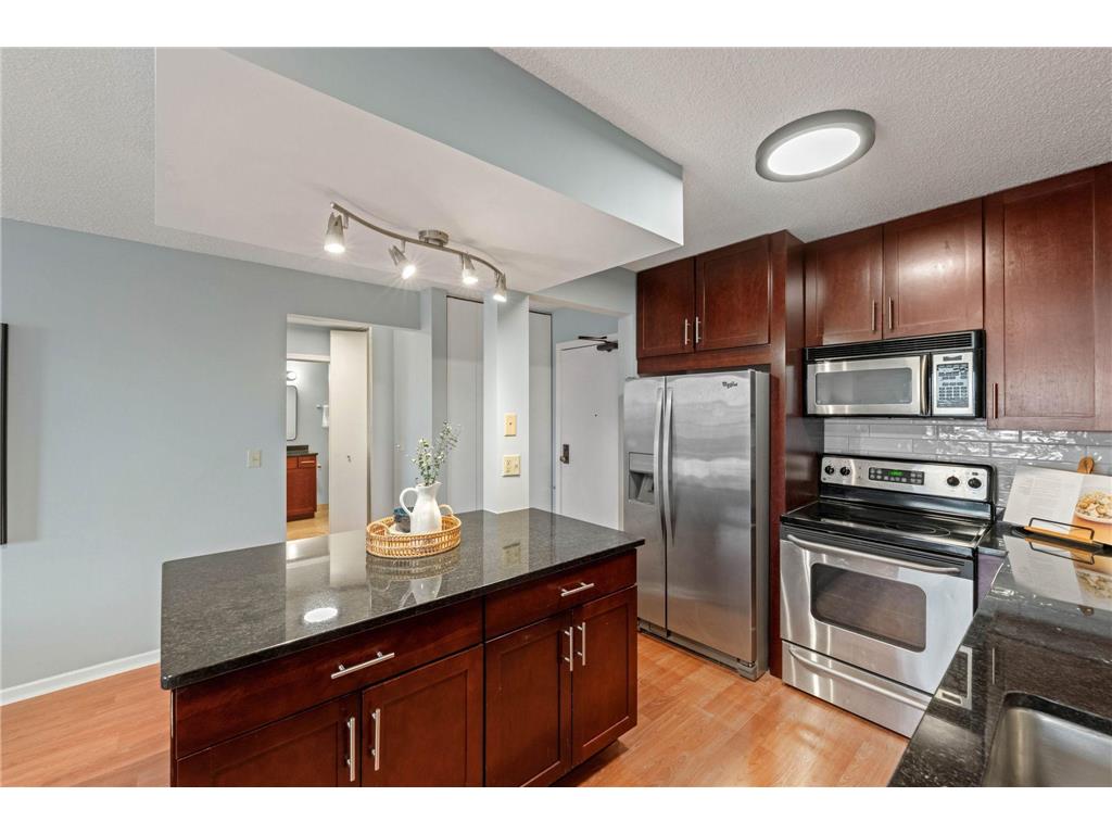 401 S 1st Street #1705 Minneapolis MN 55401 7076006 image3