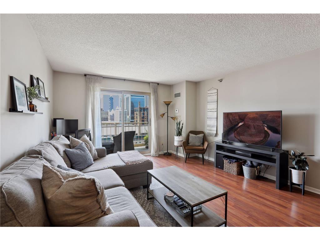 401 S 1st Street #906 Minneapolis MN 55401 6481831 image1