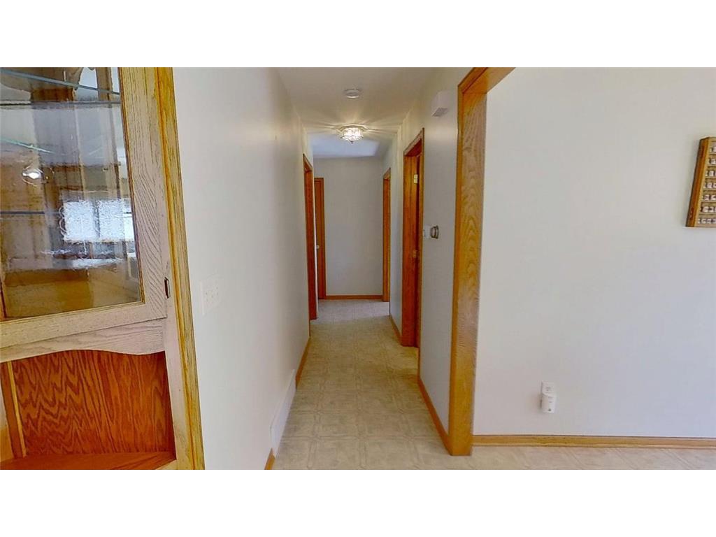 401 S Bruce Street S Marshall MN 56258 7098574 image16