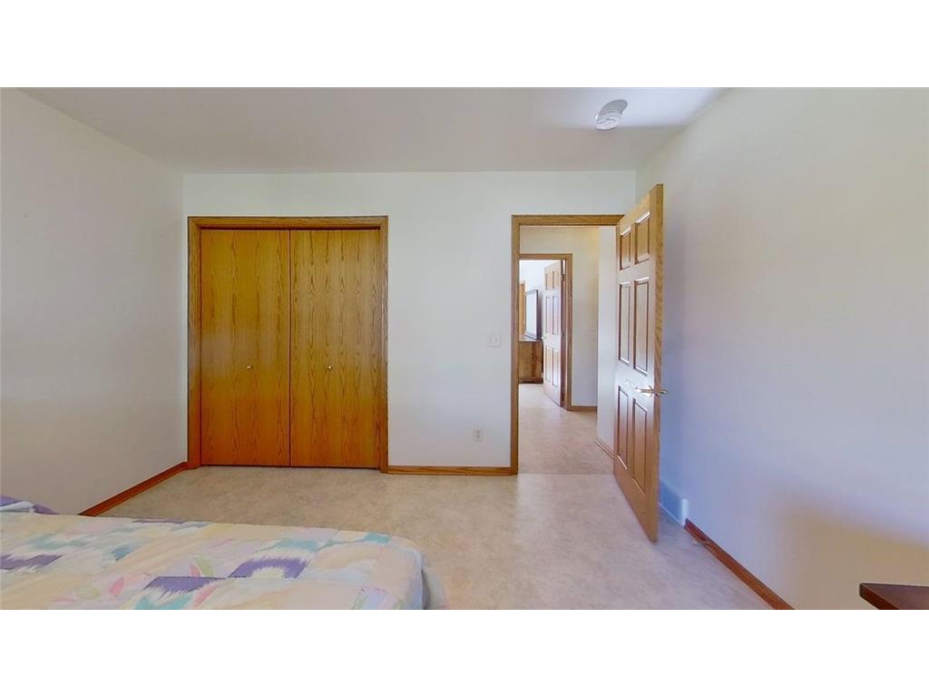 401 S Bruce Street S Marshall MN 56258 7098574 image20
