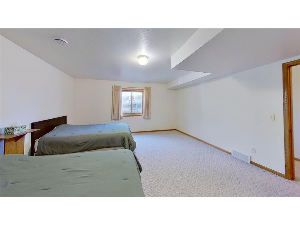 401 S Bruce Street S Marshall MN 56258 7098574 image27