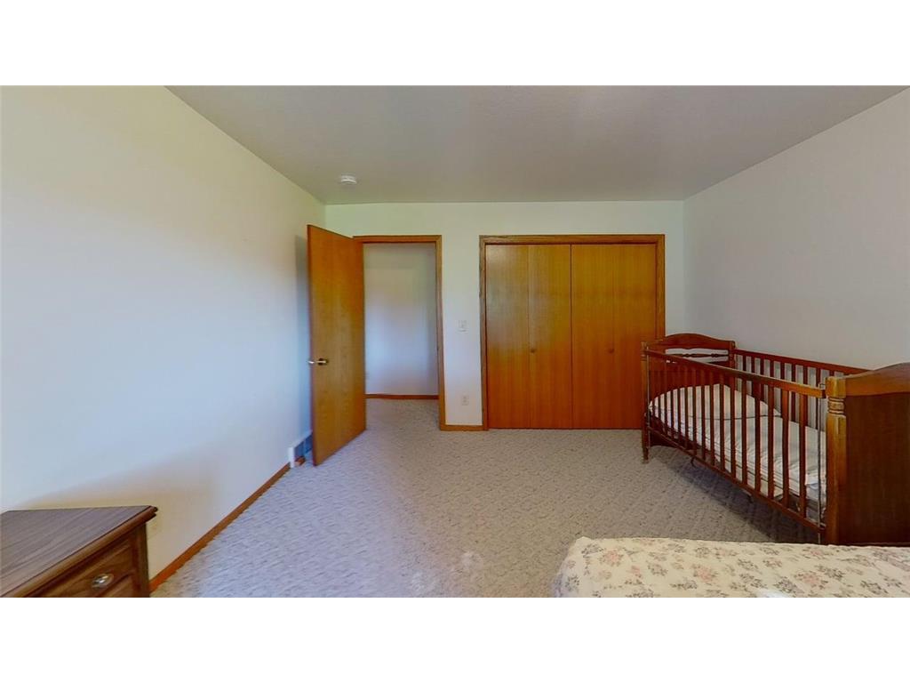 401 S Bruce Street S Marshall MN 56258 7098574 image28