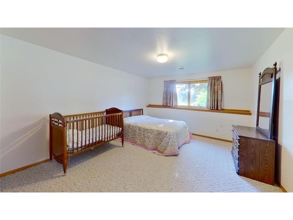 401 S Bruce Street S Marshall MN 56258 7098574 image29