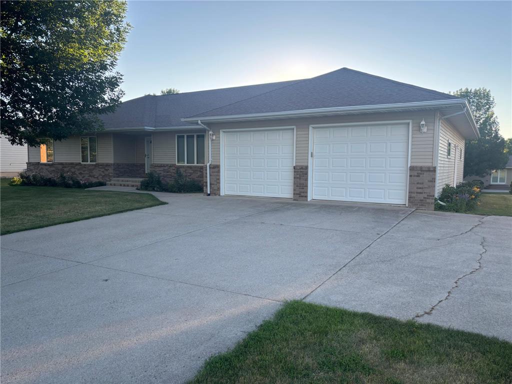 401 S Bruce Street S Marshall MN 56258 7098574 image44