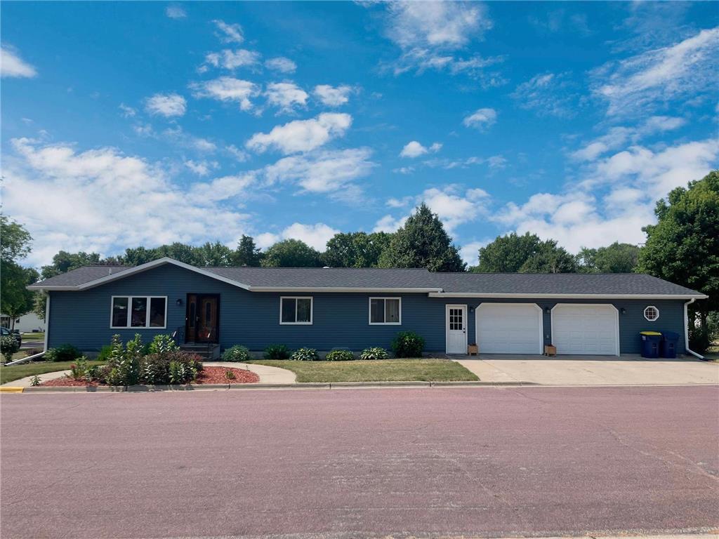 401 Wilson Street W Springfield MN 56087 7100742 image1