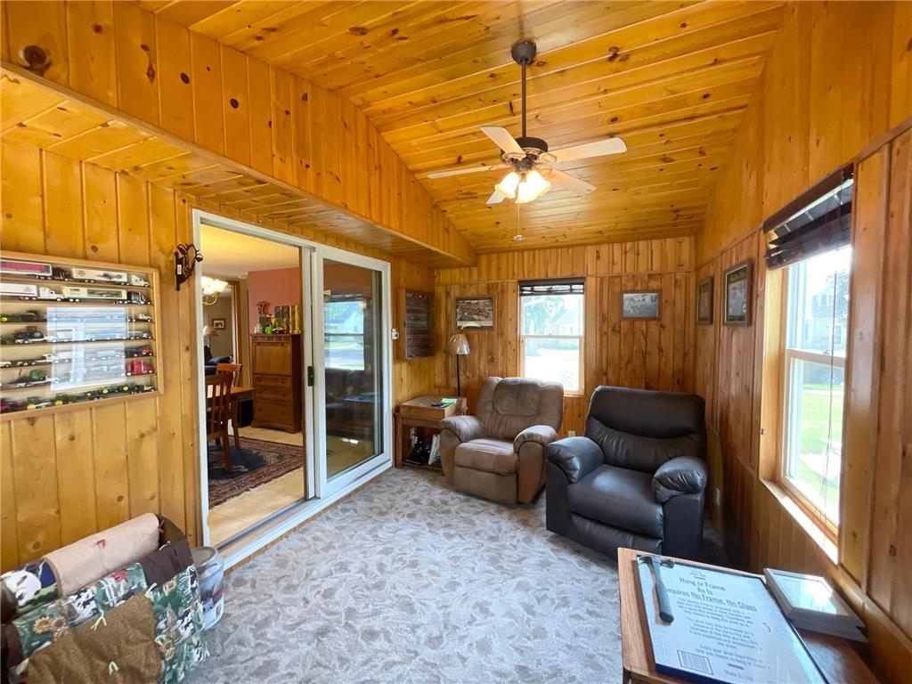 401 Wilson Street W Springfield MN 56087 7100742 image23