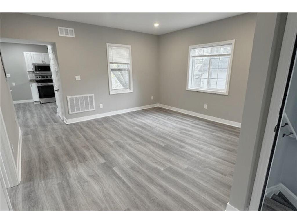 4010 Dupont Avenue N Minneapolis MN 55412 6786716 image15