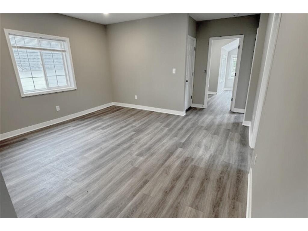 4010 Dupont Avenue N Minneapolis MN 55412 6786716 image17