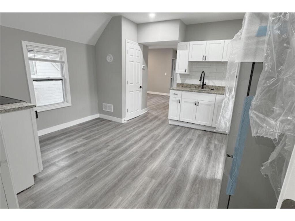 4010 Dupont Avenue N Minneapolis MN 55412 6786716 image21