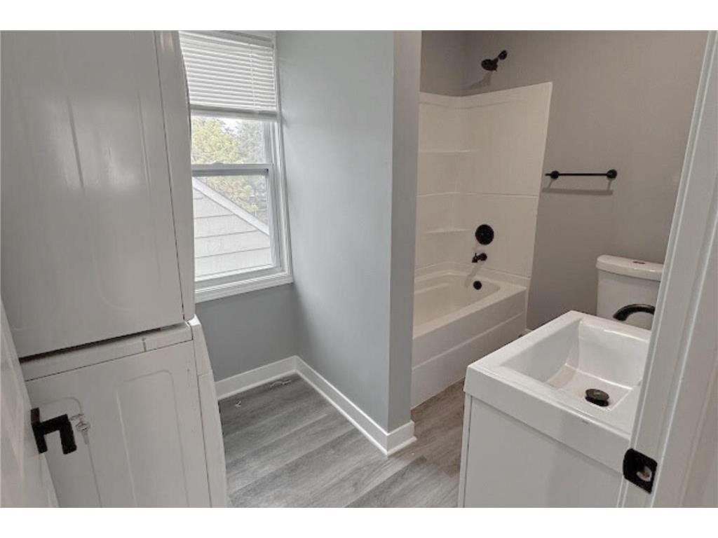 4010 Dupont Avenue N Minneapolis MN 55412 6786716 image22