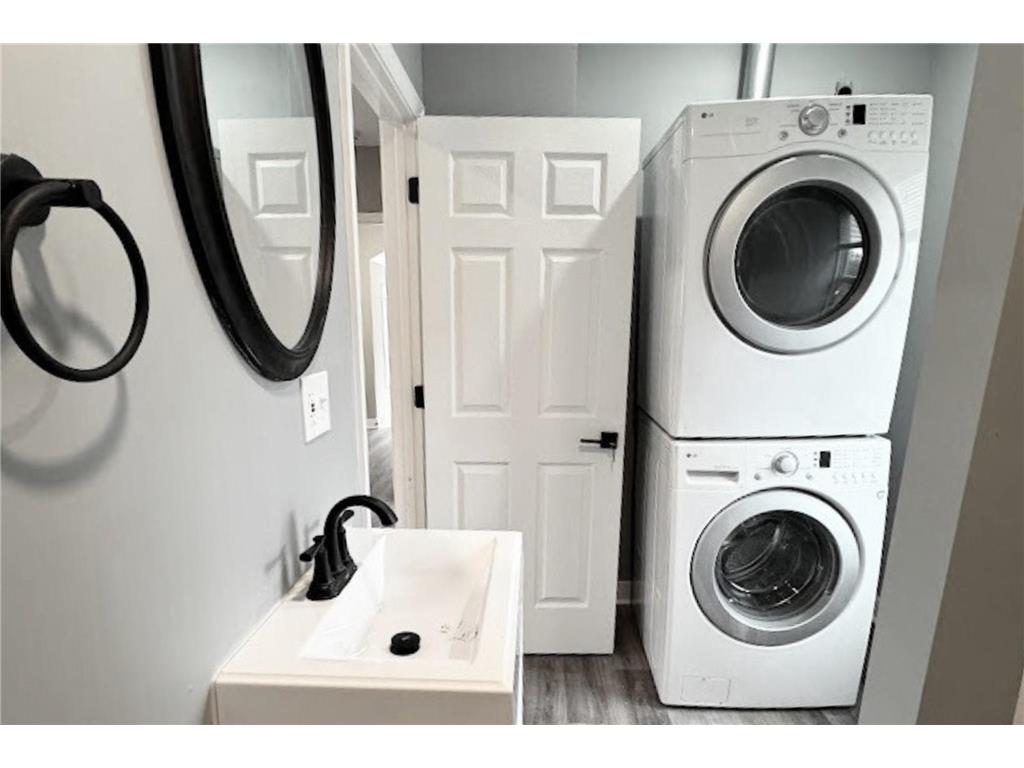 4010 Dupont Avenue N Minneapolis MN 55412 6786716 image23