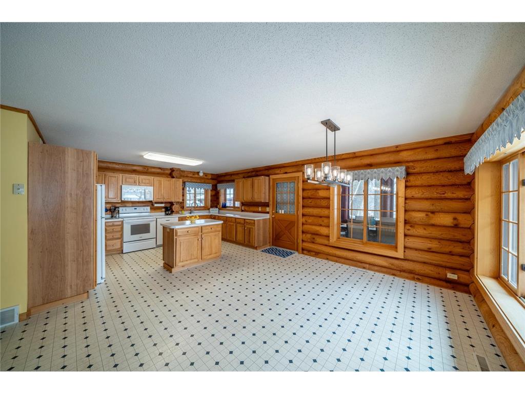 40105 Hunters Road Round Lake S Twp MN 56575 - Round Lake 7047423 image15
