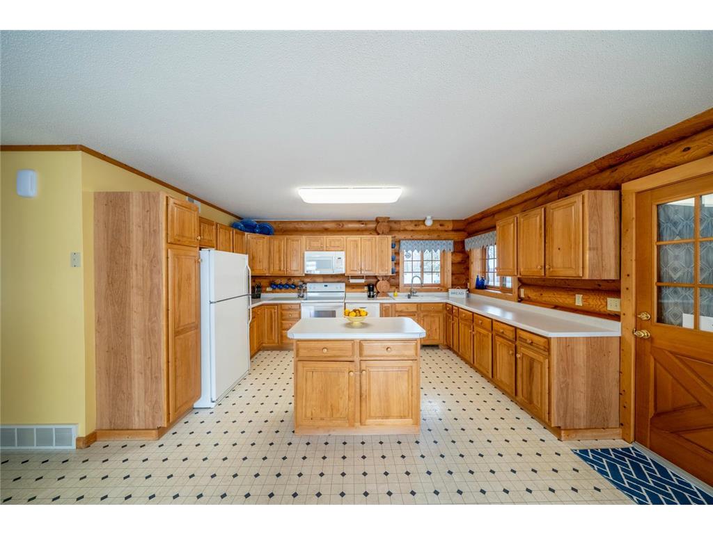 40105 Hunters Road Round Lake S Twp MN 56575 - Round Lake 7047423 image16