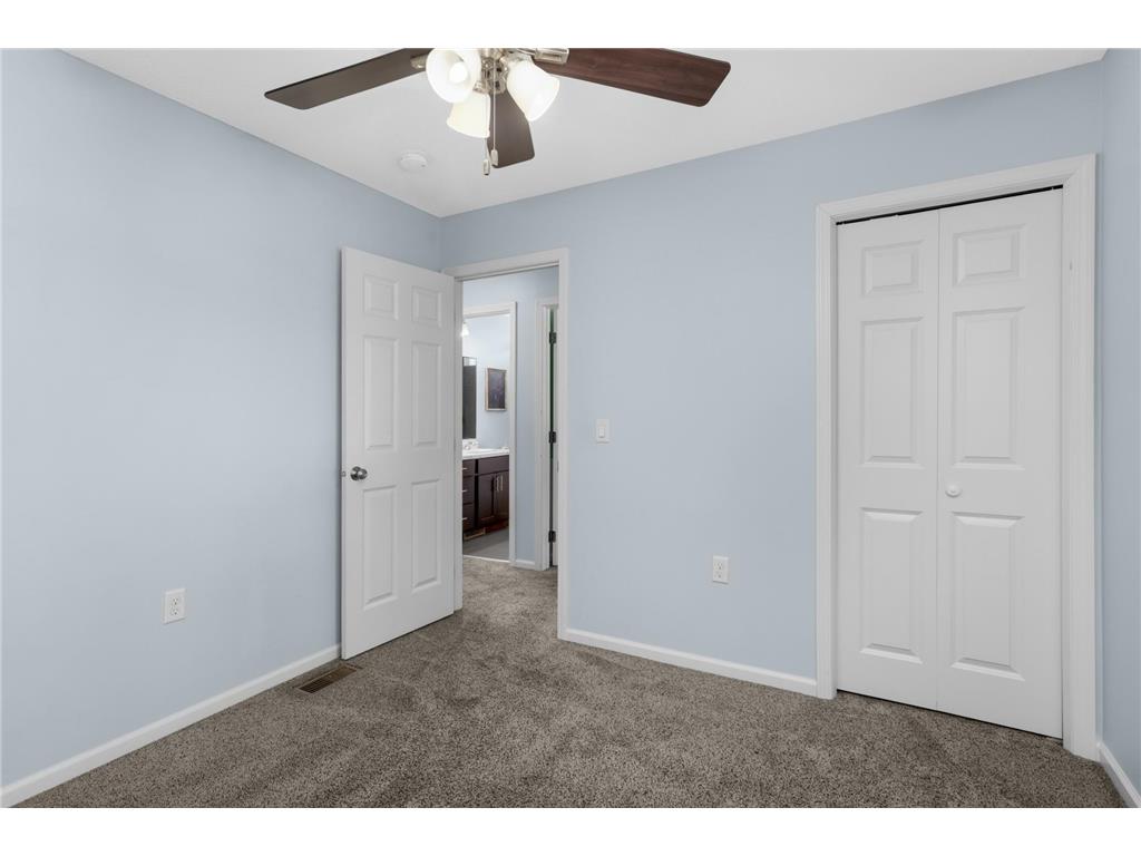 4011 5th Street NE Columbia Heights MN 55421 7055677 image16