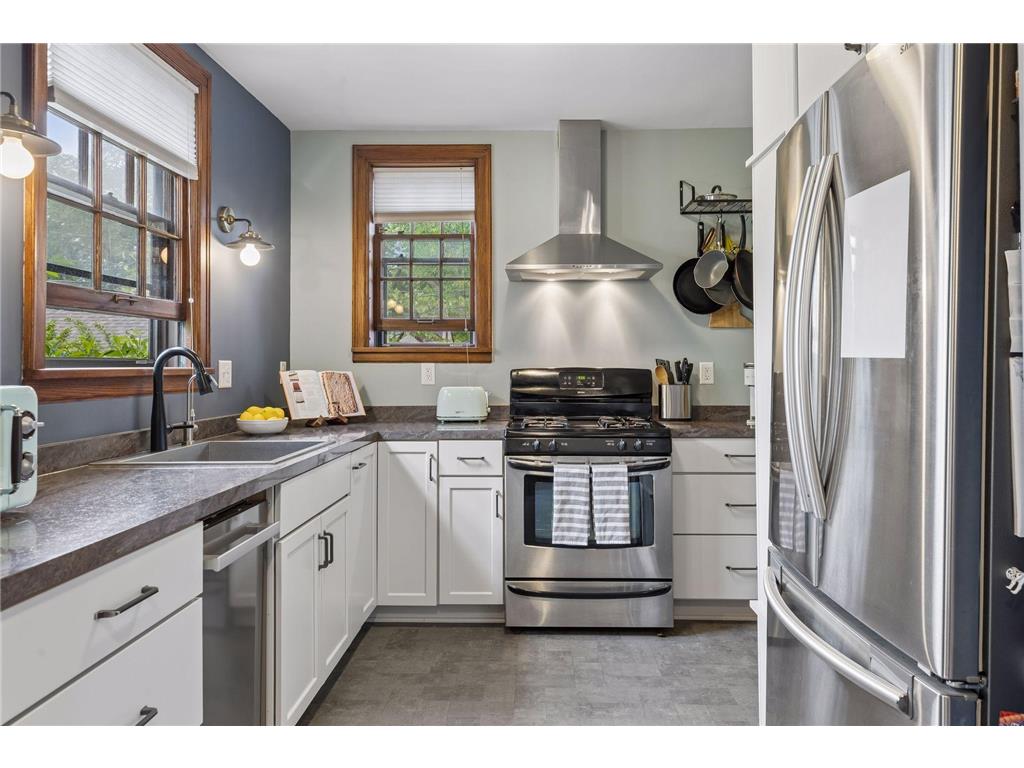 4011 Upton Avenue N Minneapolis MN 55412 7072080 image12