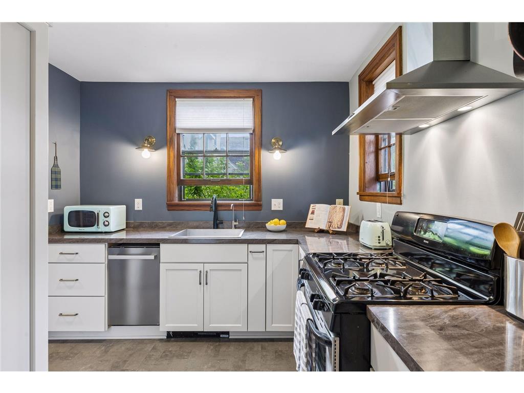 4011 Upton Avenue N Minneapolis MN 55412 7072080 image13