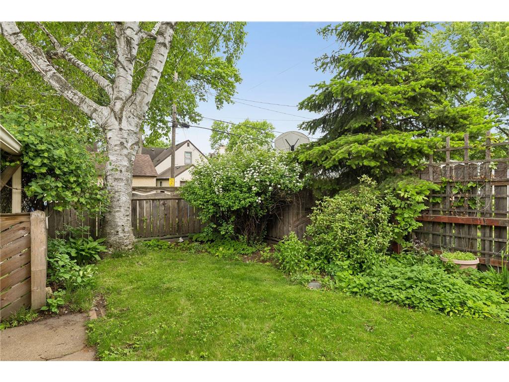 4011 Upton Avenue N Minneapolis MN 55412 7072080 image28