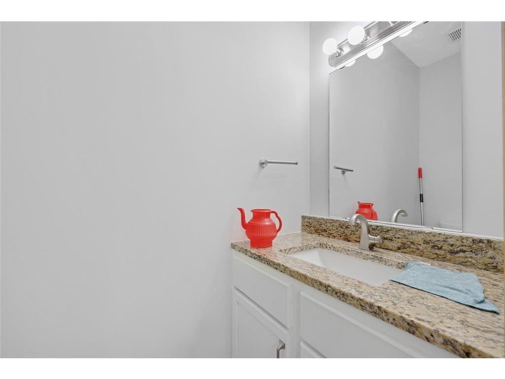 4013 Meadowlark Curve Eagan MN 55122 7060393 image16