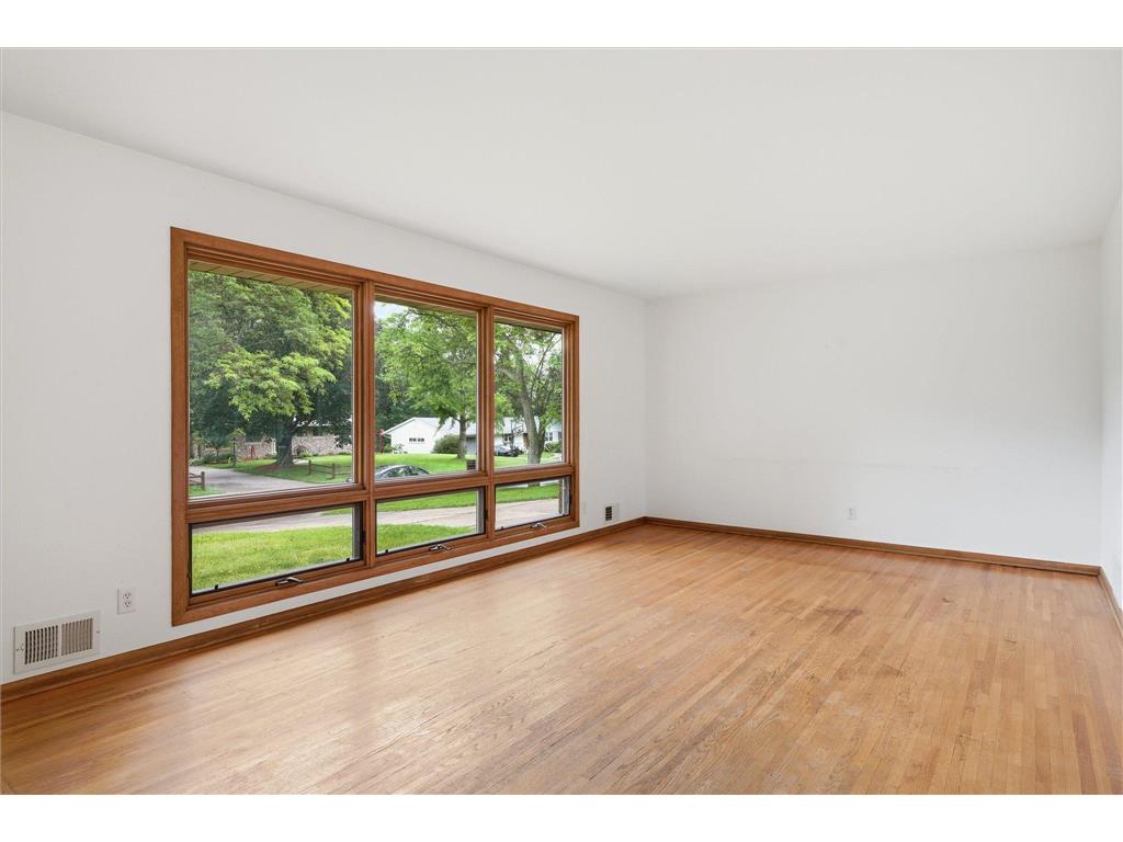 4015 Fairview Avenue N Arden Hills MN 55112 7096188 image11