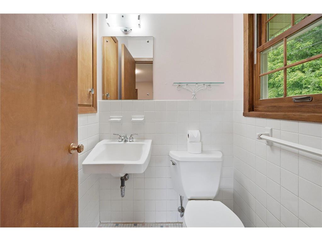 4015 Fairview Avenue N Arden Hills MN 55112 7096188 image18