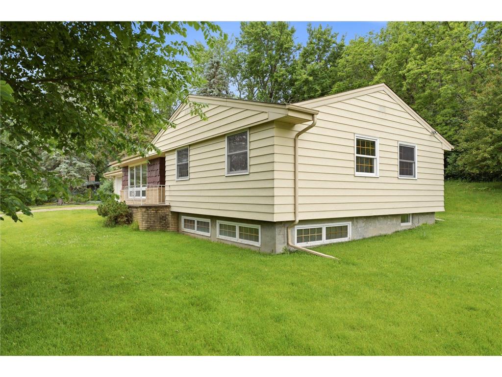 4015 Fairview Avenue N Arden Hills MN 55112 7096188 image29