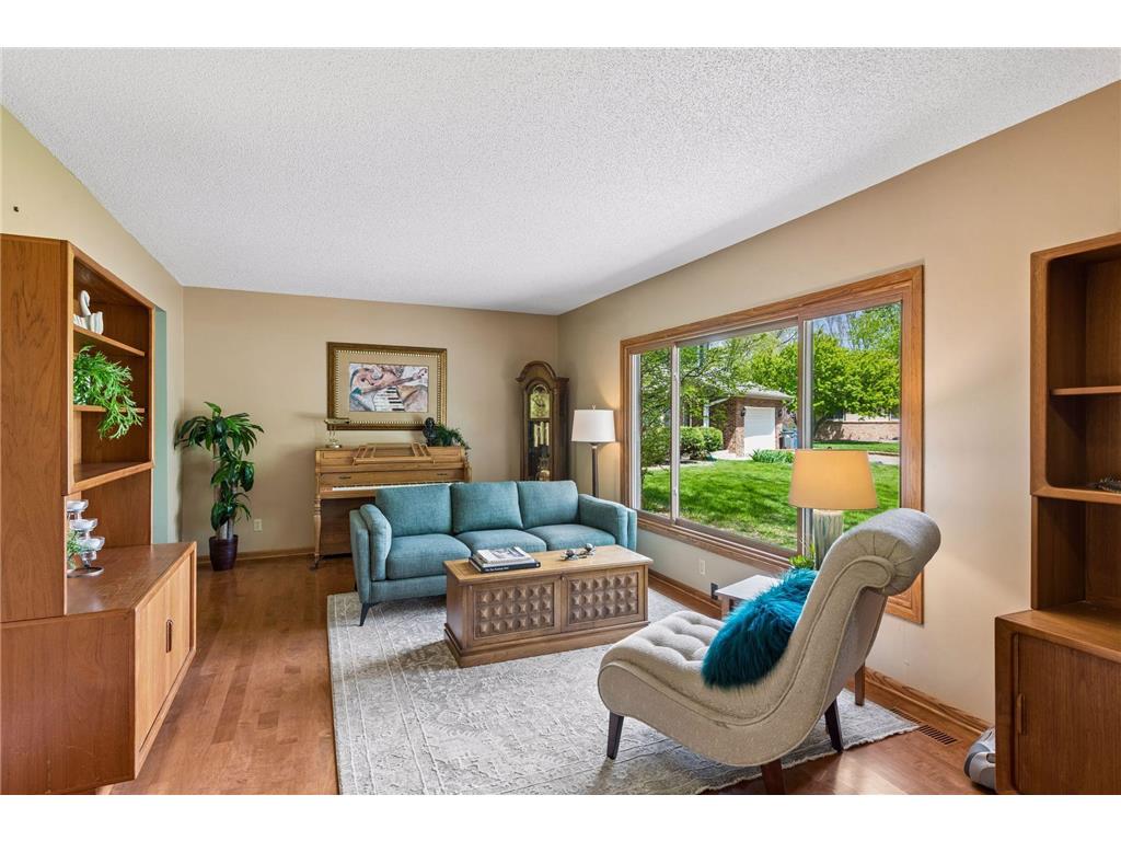 4015 Forestview Lane N Plymouth MN 55441 7067998 image2