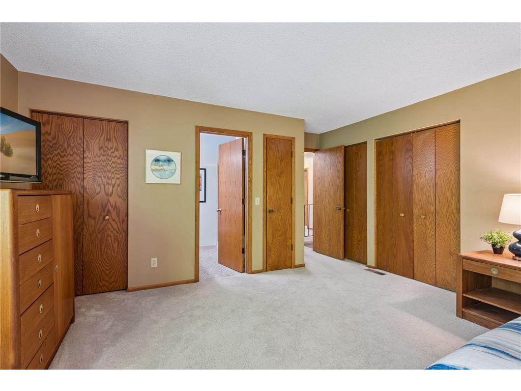 4015 Forestview Lane N Plymouth MN 55441 7067998 image20