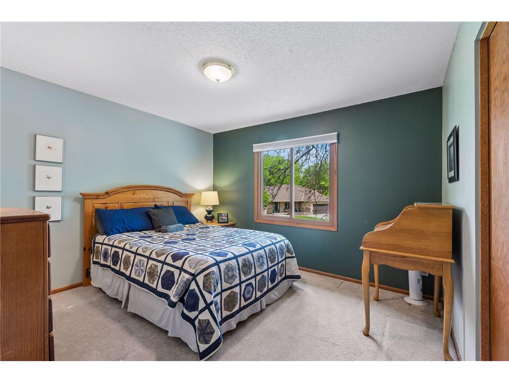 4015 Forestview Lane N Plymouth MN 55441 7067998 image23