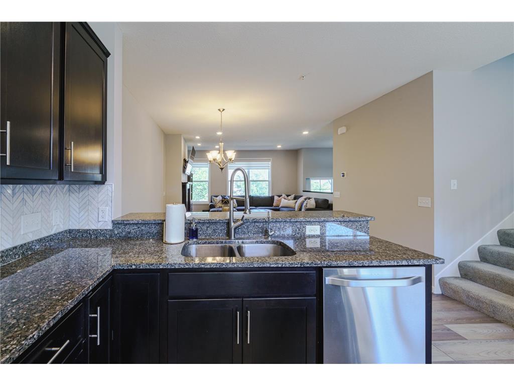 4015 River Valley Way Eagan MN 55122 7082050 image14