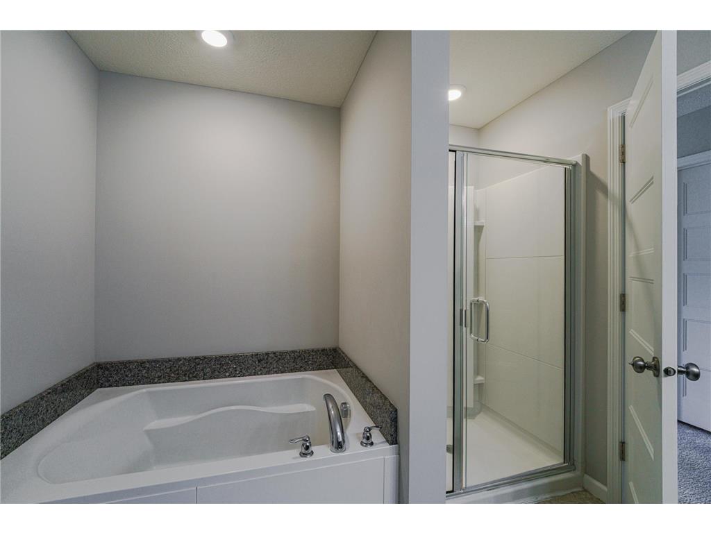 4015 River Valley Way Eagan MN 55122 7082050 image25