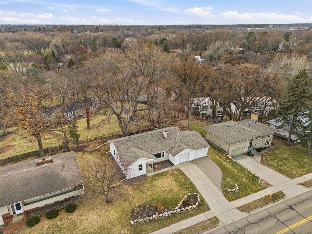 4015 Wayzata Boulevard Golden Valley MN 55416 7052837 image1