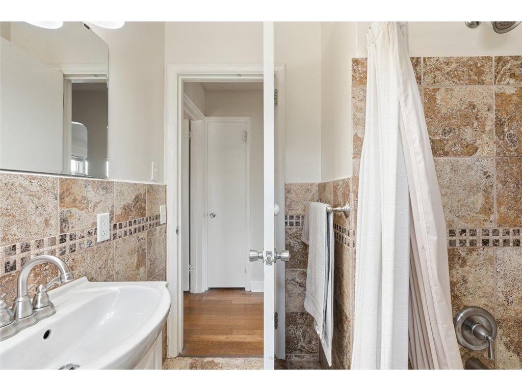 4015 Wayzata Boulevard Golden Valley MN 55416 7052837 image18