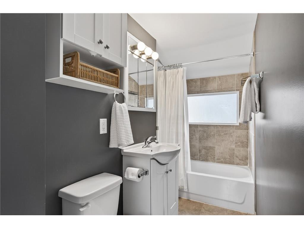 4017 44th Avenue S Minneapolis MN 55406 7030319 image21