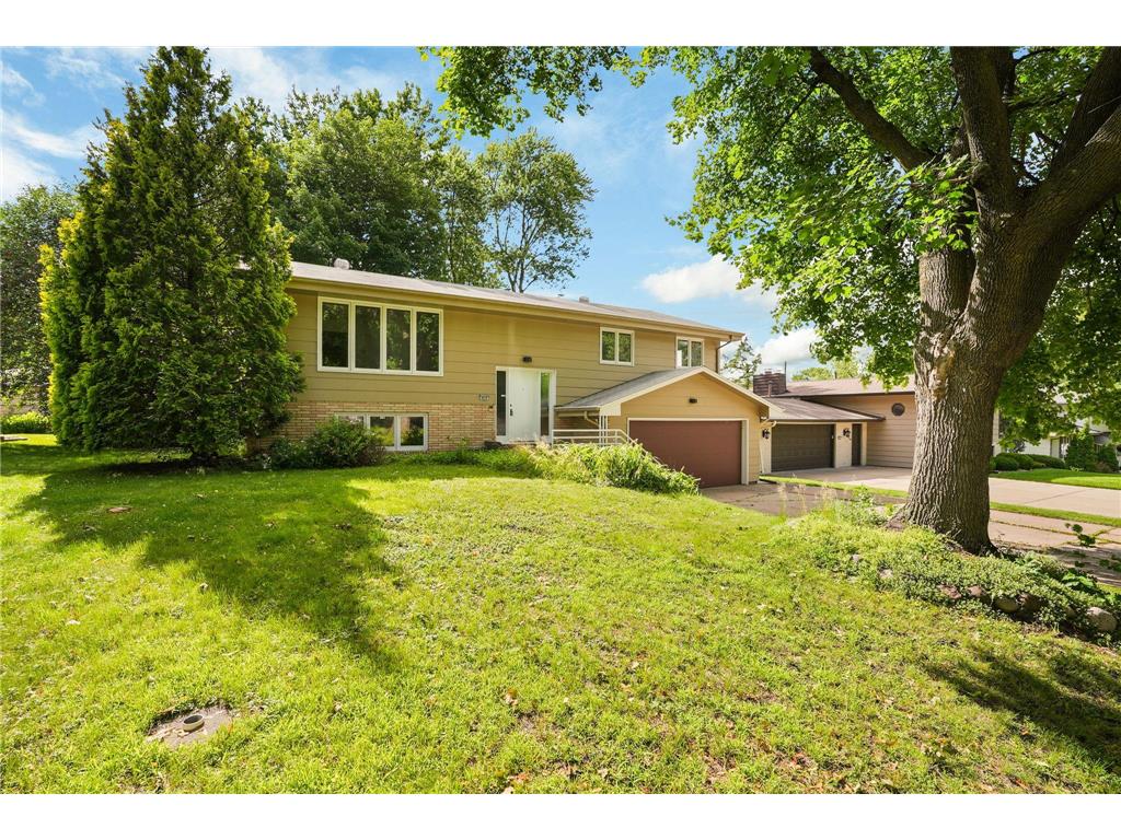 4018 Shamrock Drive NE Saint Anthony MN 55421 7090277 image1