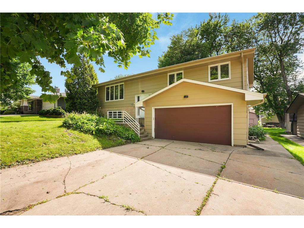 4018 Shamrock Drive NE Saint Anthony MN 55421 7090277 image2