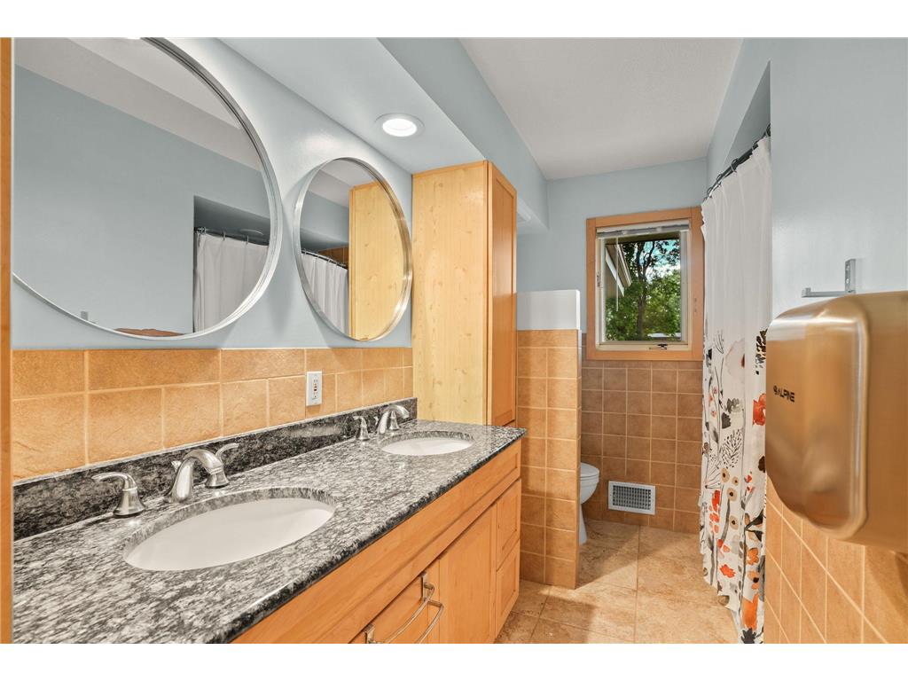 4018 Shamrock Drive NE Saint Anthony MN 55421 7090277 image28