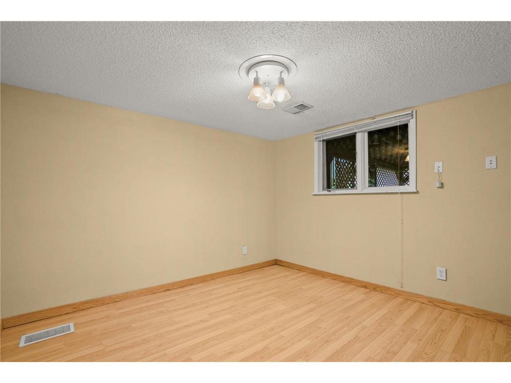 4018 Shamrock Drive NE Saint Anthony MN 55421 7090277 image41