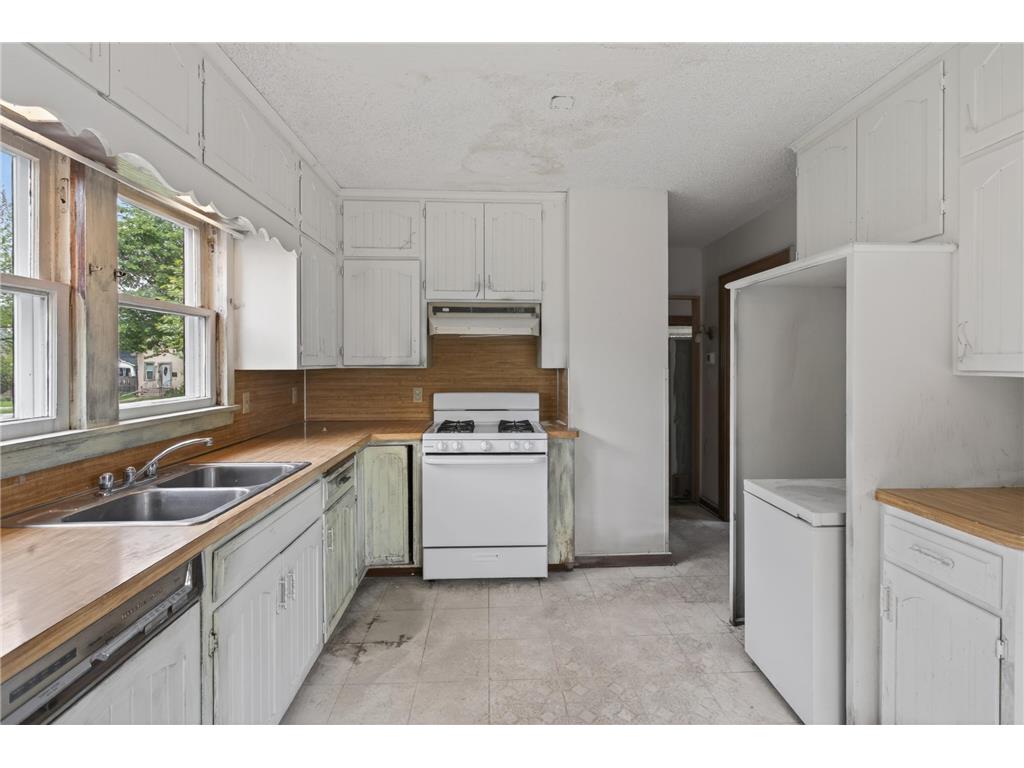 4019 Bryant Avenue N Minneapolis MN 55412 7074952 image3