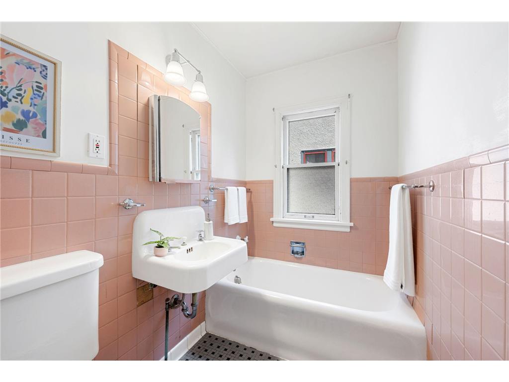 4019 Xerxes Avenue S Minneapolis MN 55410 7072953 image37