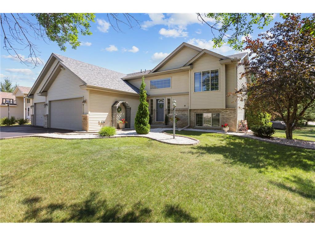 402 12th Avenue NW Isanti MN 55040 7110061 image1