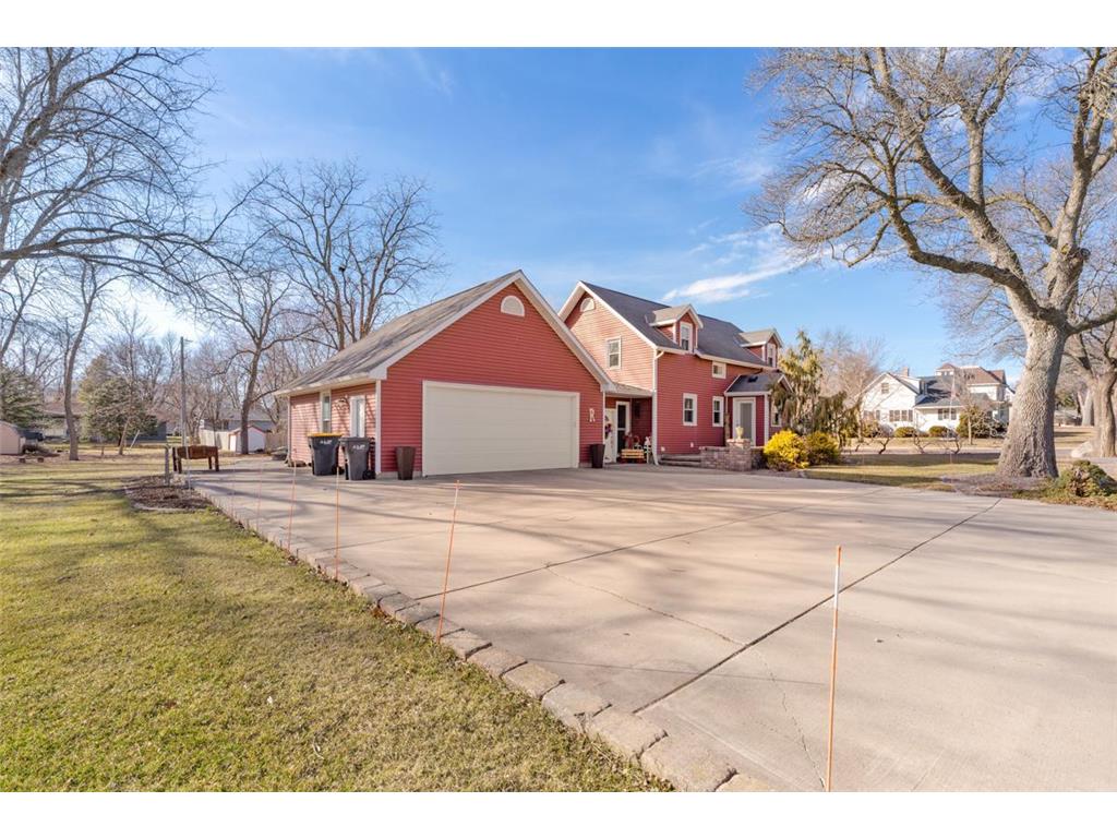 402 3rd Avenue SE Mapleton MN 56065 6499813 image1