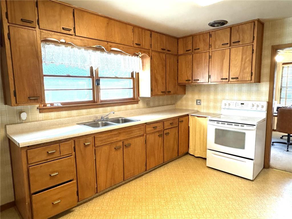 402 3rd Street NE Fosston MN 56542 6795679 image12