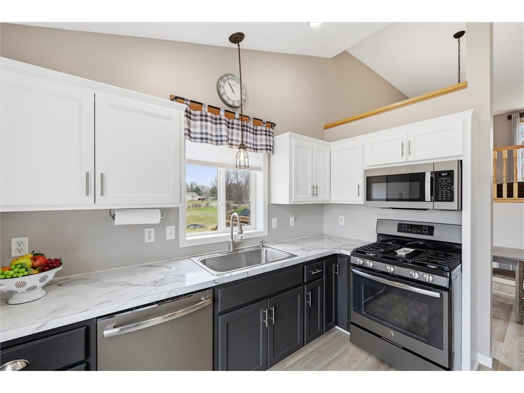 402 Birch Street SW Isanti MN 55040 7039343 image10