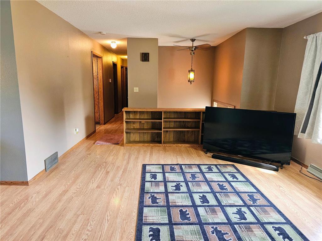 402 E 2nd Street N Truman MN 56088 6790179 image4