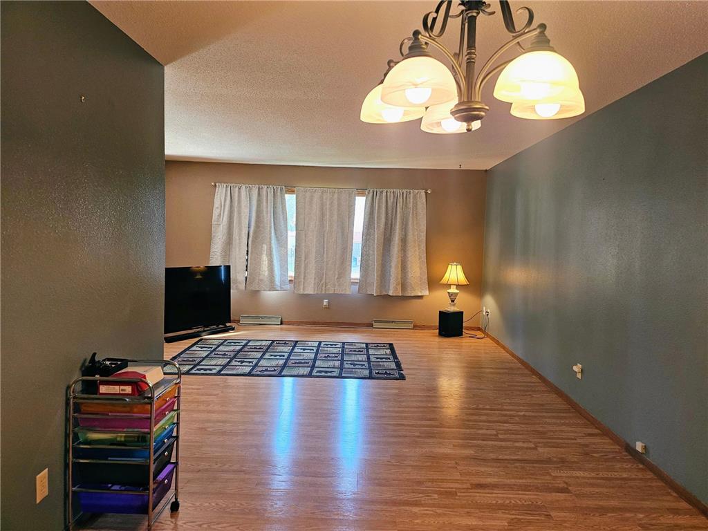 402 E 2nd Street N Truman MN 56088 6790179 image5